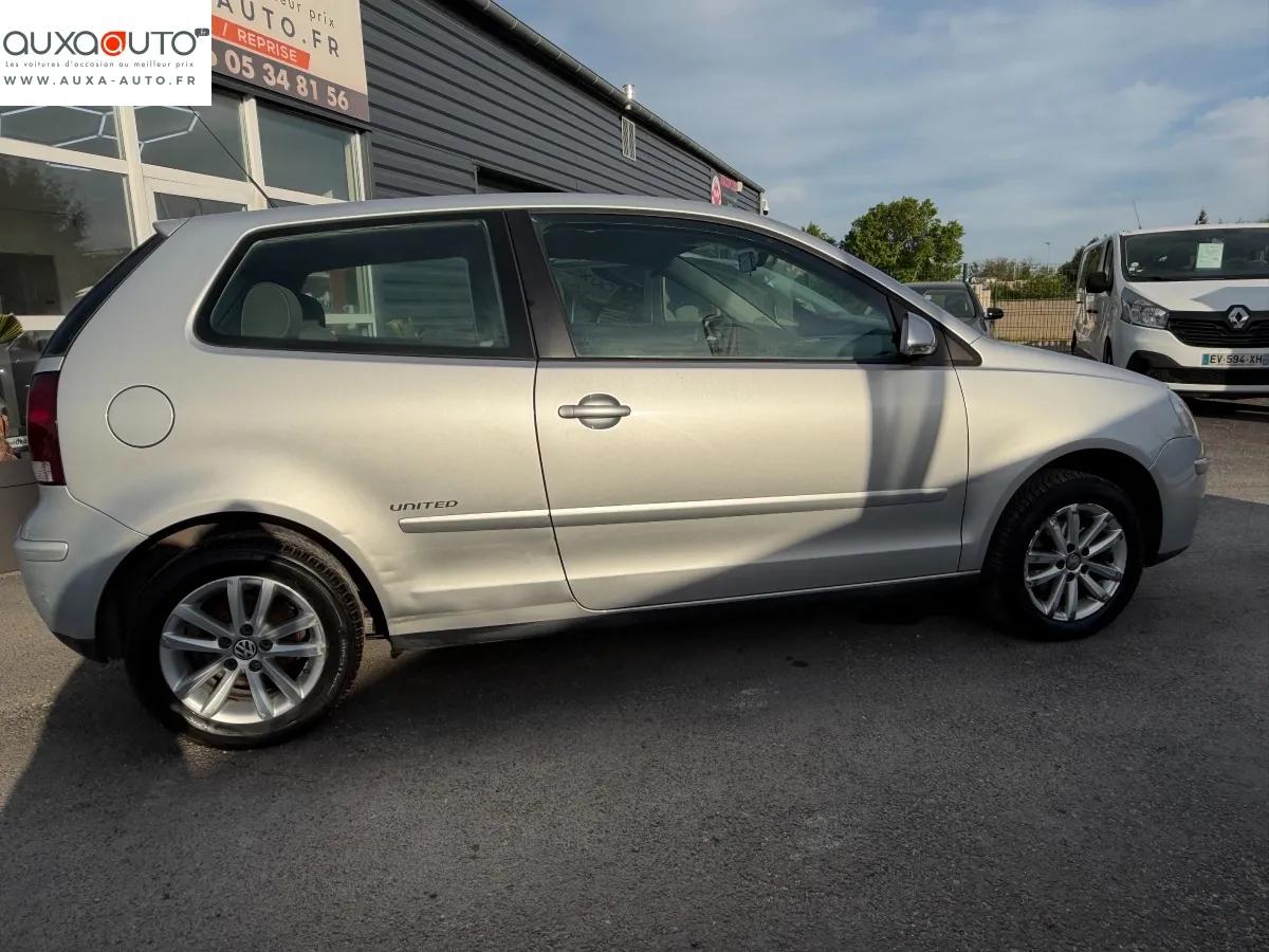 Volkswagen Polo 1.4 TDI 70 UNITED 2008 - vue 9