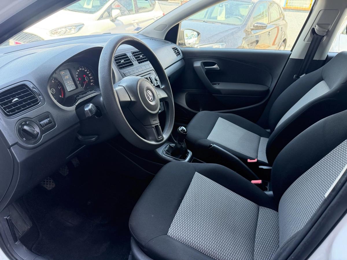 Volkswagen Polo 1.2 TDI 75 TREND LINE 2013 - vue 10