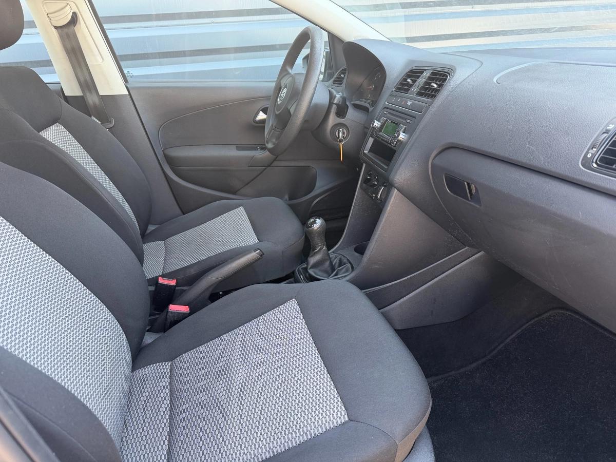 Volkswagen Polo 1.2 TDI 75 TREND LINE 2013 - vue 13